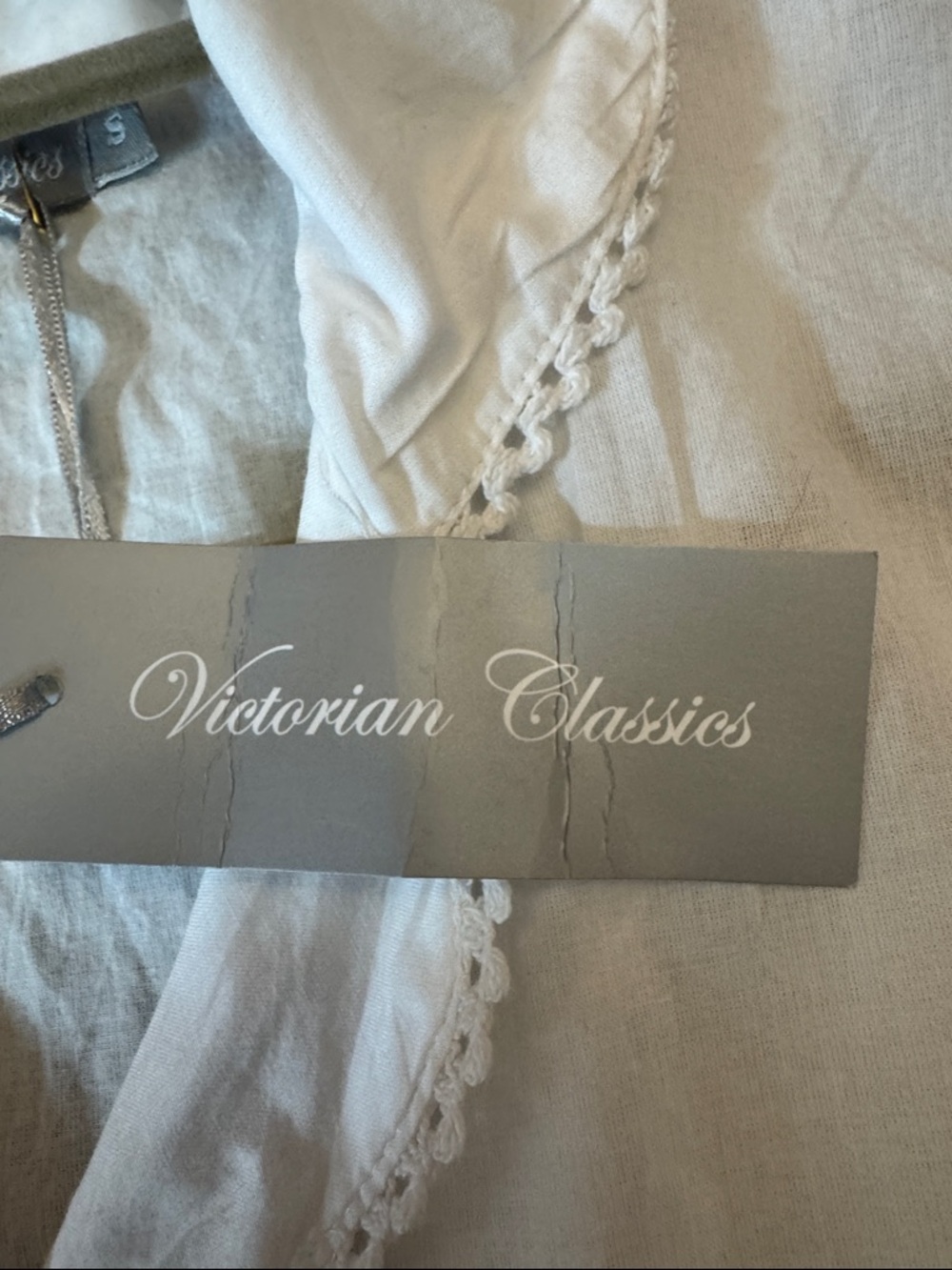 Women’s Nightshirt, Long Sleeve Button-Up White Cotton Shirt -Small
NWT - Picture 8 of 10